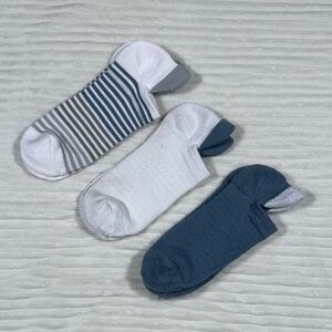 Women's Striped and Solid Ankle Socks - White, Gray, and Blue